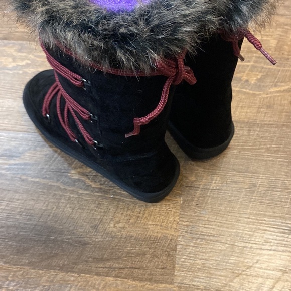 NEVER WORN EXTRA WARM WATERPROOF SNOWBOOTS FAUX FUR TRIM PINK LACES RUBBER SOLE - Picture 5 of 8